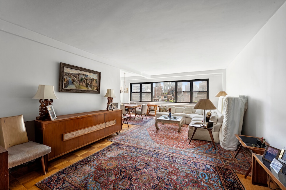 165 E 72nd Street unit 12J, New York, NY 10021 - photo 1