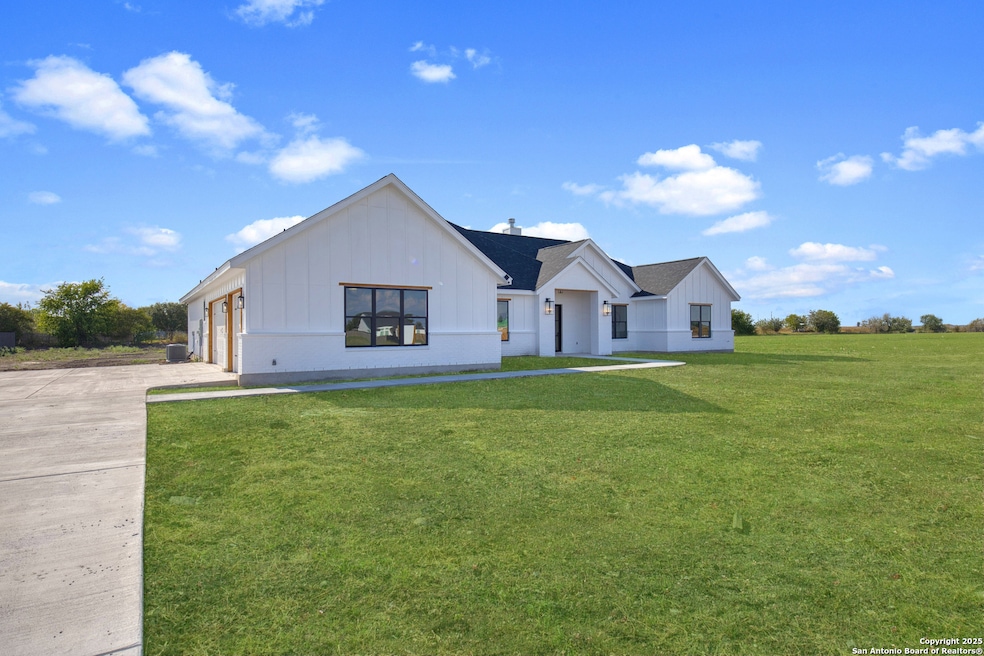 222 Double Creek Loop, Seguin, TX 78155 - photo 1