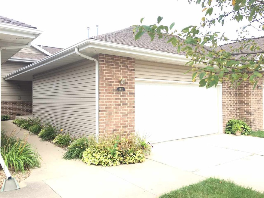 1402 Aspen Dr, Waterloo, IA 50701 - photo 1