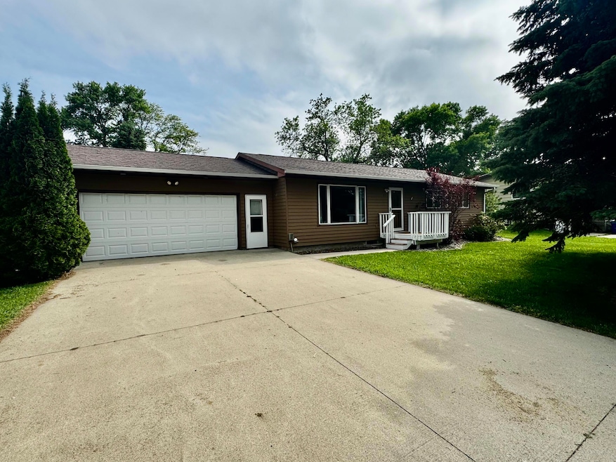 For Sale $349,900 • Co-Listing Agent