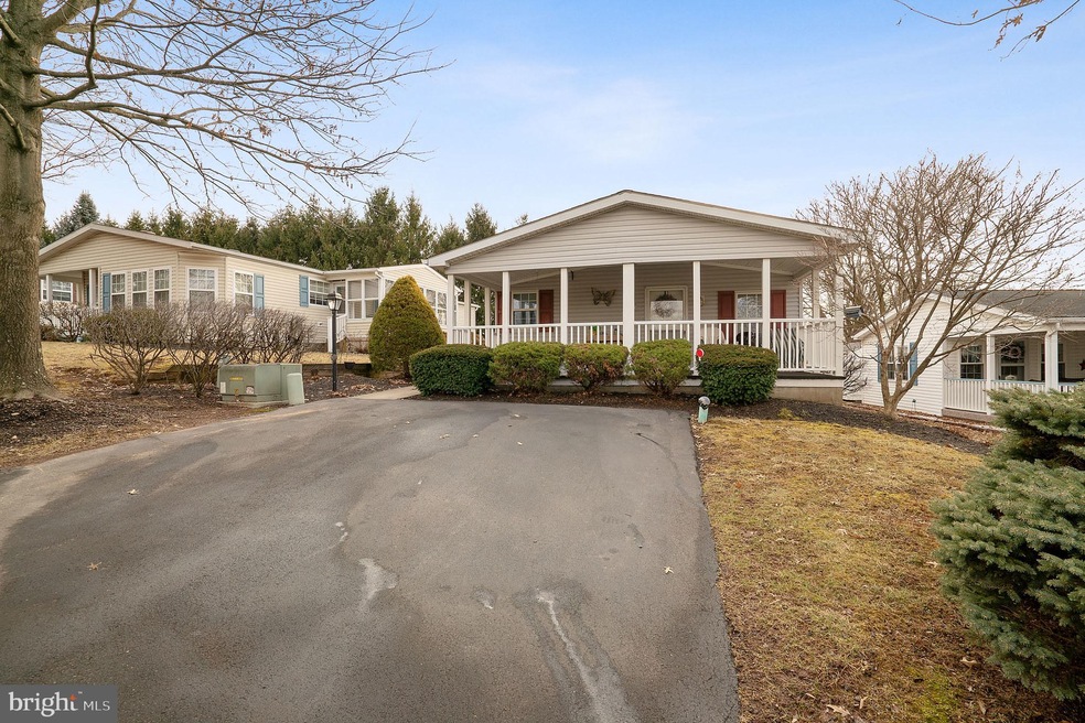 229 Chatham Ct, Souderton, PA 18964 - photo 1