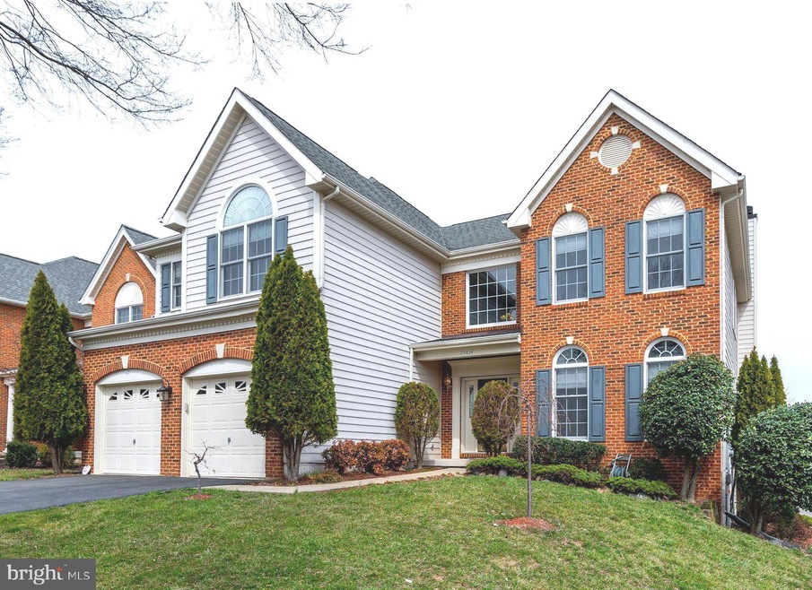 25834 Donegal Dr, Chantilly, VA 20152 - photo 1