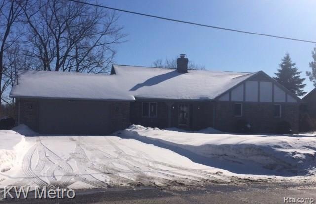 4595 N River Rd, Clyde, MI 48049 - photo 1