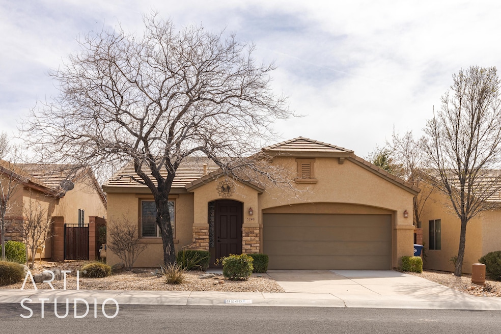 3240 E Fourteen Fairway Dr