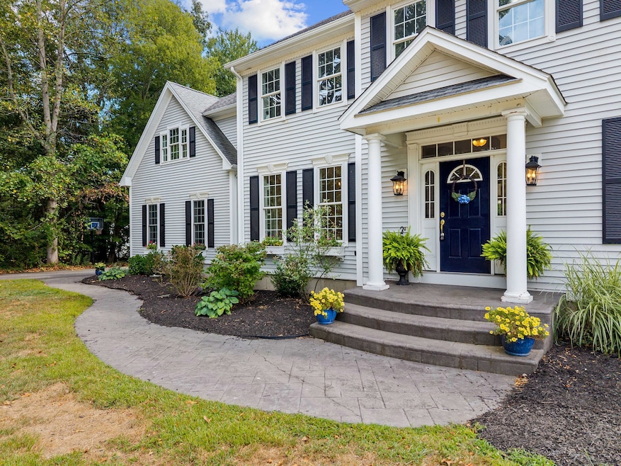 2 Grooms Way, East Lyme, CT 06333 - photo 1