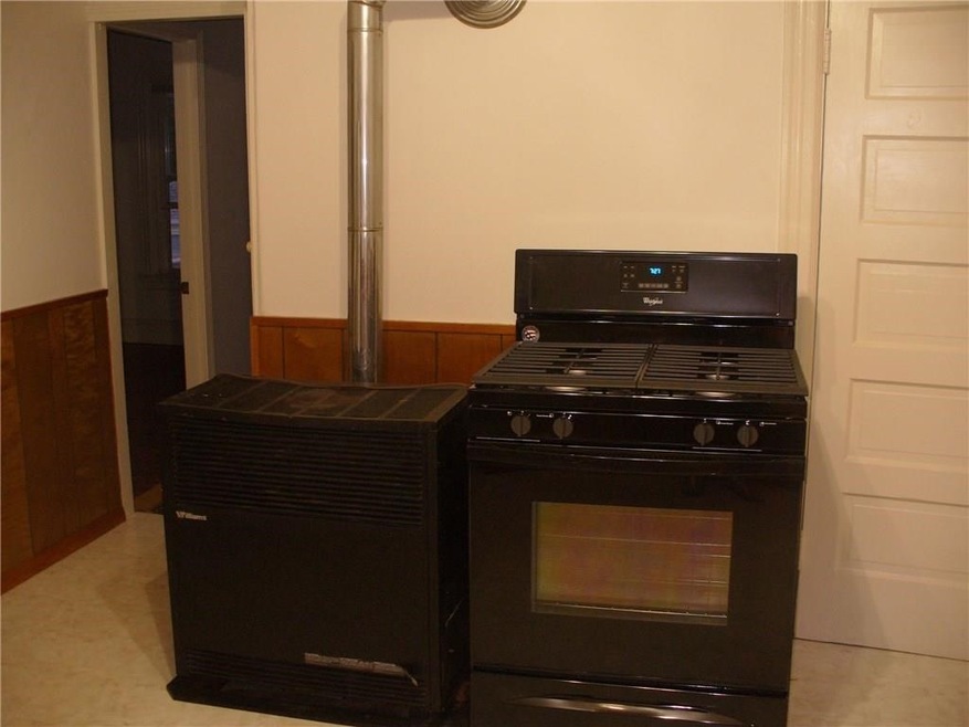 56 Chaplin St, Pawtucket, RI 02861 - photo 1