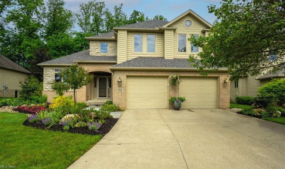 555 Burgess Cir unit 32, Aurora, OH 44202 - photo 1