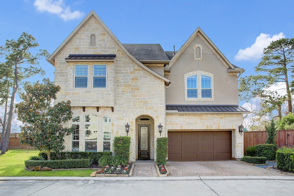 1623 Pinot Cir, Houston, TX 77055 - photo 1