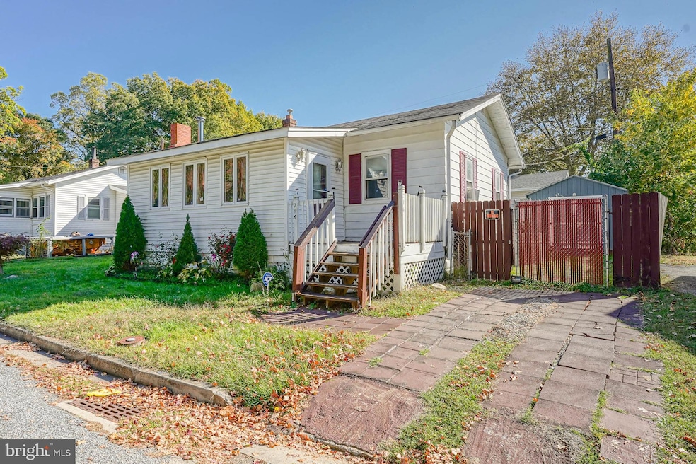 216 Harrison St, Deepwater, NJ 08023 - photo 1