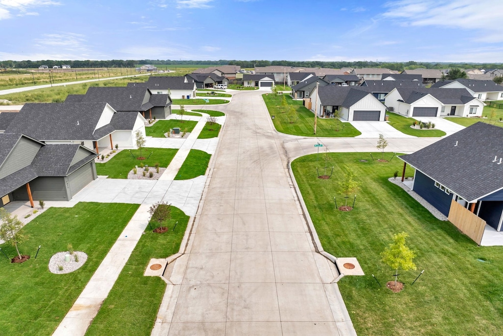 1718 E Village Estates Dr, Park City, KS 67219 - photo 1