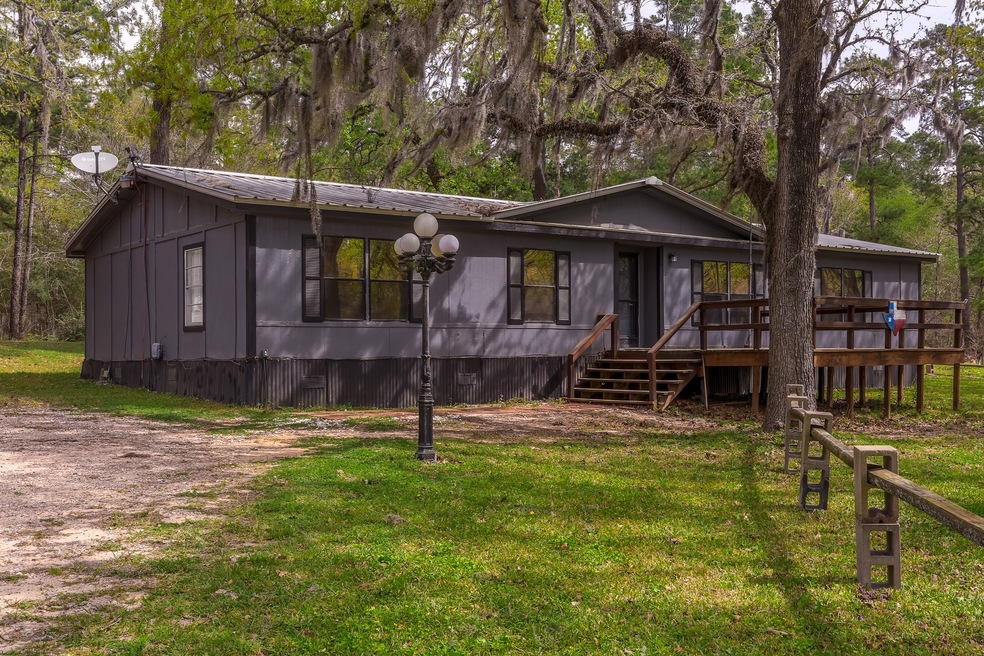 15810 Coe Loop, Magnolia, TX 77355 - photo 1