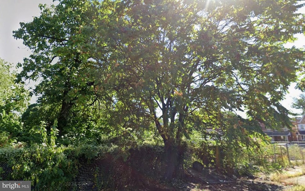 513 Barclay St, Chester, PA 19013 - photo 1