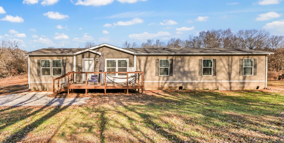 2535 Toler Ct, Woodlawn, TN 37191 - photo 1