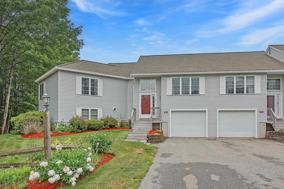 34 Norfolk St unit 1, Hampstead, NH 03841 - photo 1