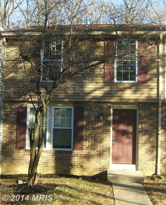 390 Shady Glen Dr, Capitol Heights, MD 20743 - photo 1