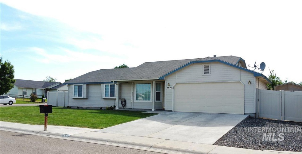 2525 Smart St, Nampa, ID 83686 - photo 1