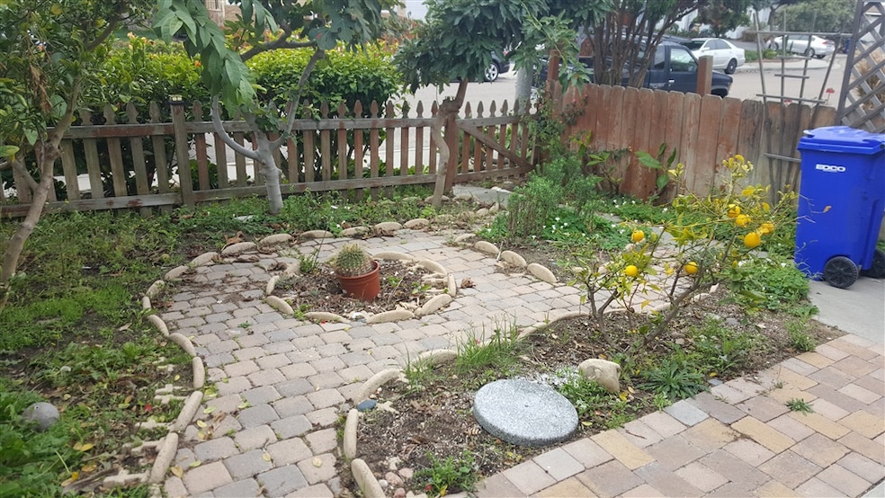 724 Snapdragon St, Encinitas, CA 92024 - photo 1