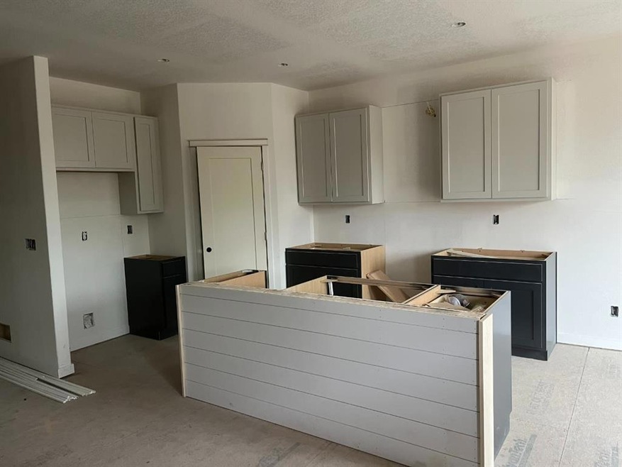 Sold $350,000 • Co-Listing Agent