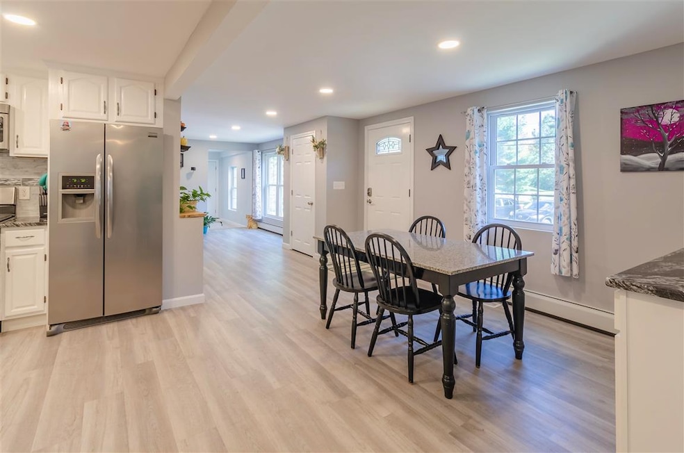 5 Ermer Rd, Derry, NH 03038 - photo 1