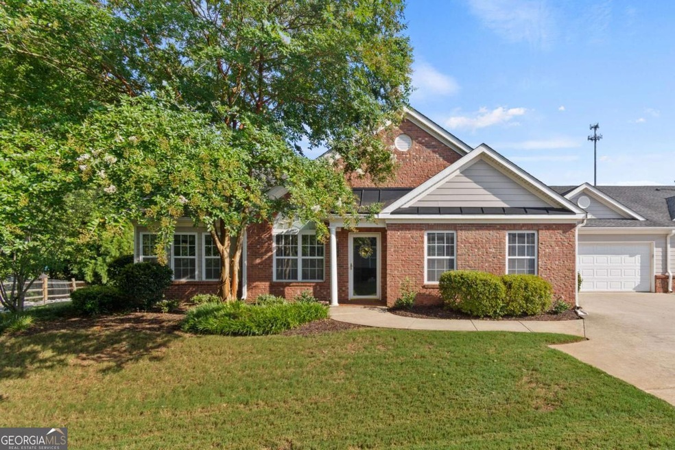 703 Somerton Place unit 703, Cumming, GA 30040 - photo 1