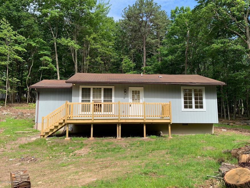 423 Iroquois Loop, Canadensis, PA 18325 - photo 1