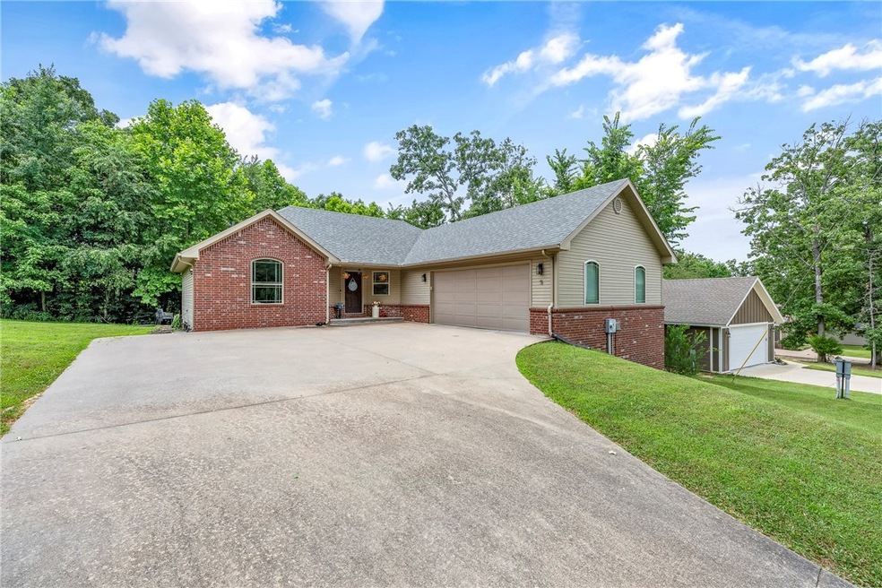 5 Cumbrian Dr, Bella Vista, AR 72714 - photo 1
