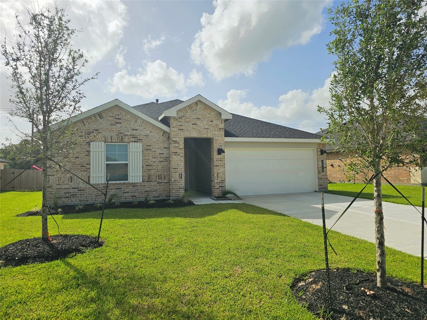 1053 Great Barracuda Ln, Alvin, TX 77511 - photo 1