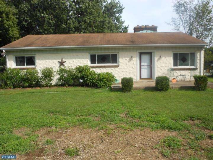 728 Ellen Dr, Bear, DE 19701 - photo 1