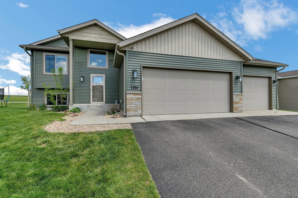 1761 34th St NE, Sauk Rapids, MN 56379 - photo 1