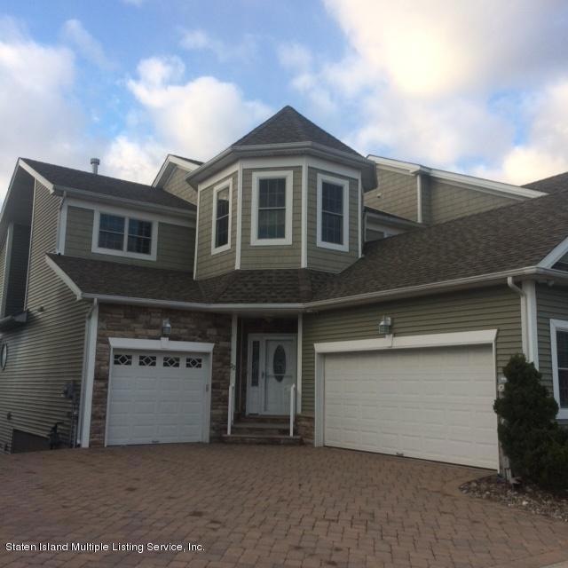 22 Pilot Ln, Staten Island, NY 10309 - photo 1