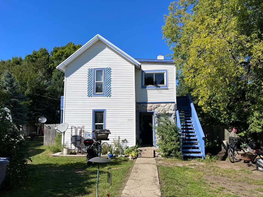 351 W Main St, Vanderbilt, MI 49795 - photo 1