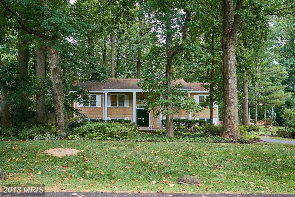 6441 Walters Woods Dr, Falls Church, VA 22044 - photo 1