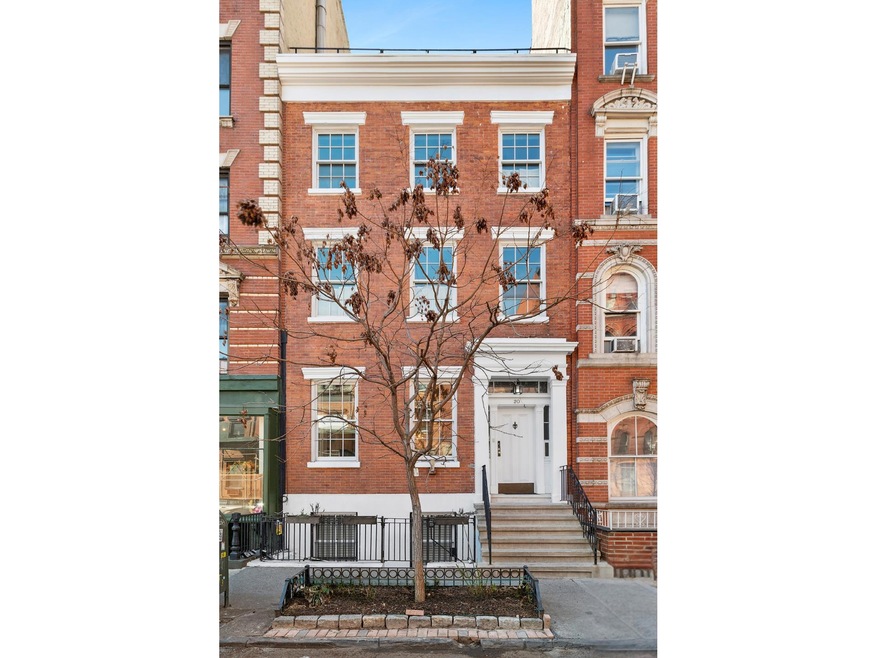 Sold $5,700,000 • Co-Listing Agent