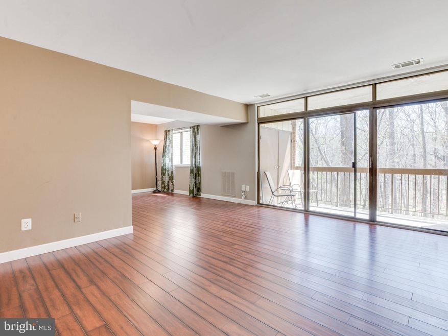 1670 Parkcrest Cir unit 200, Reston, VA 20190 - photo 1