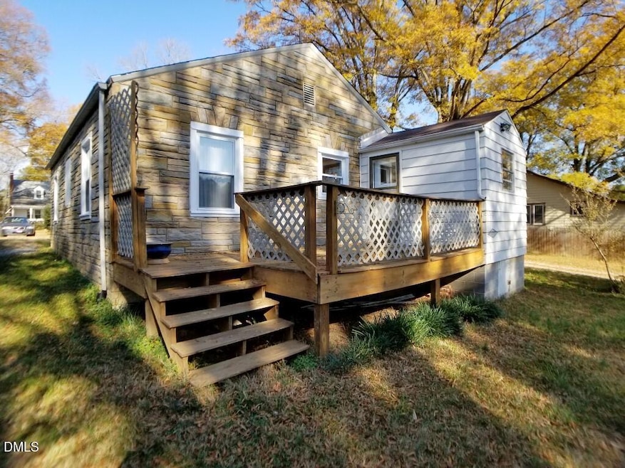 1107 W Murray Ave, Durham, NC 27704 - photo 1