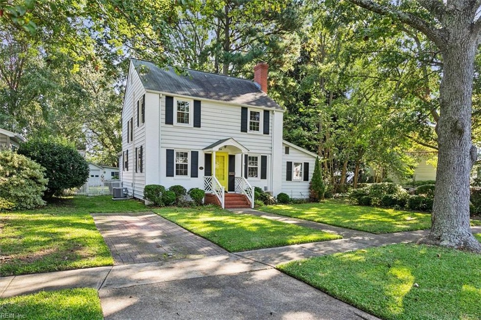 Welcome to 84 Algonquin Road in Old Wythe!