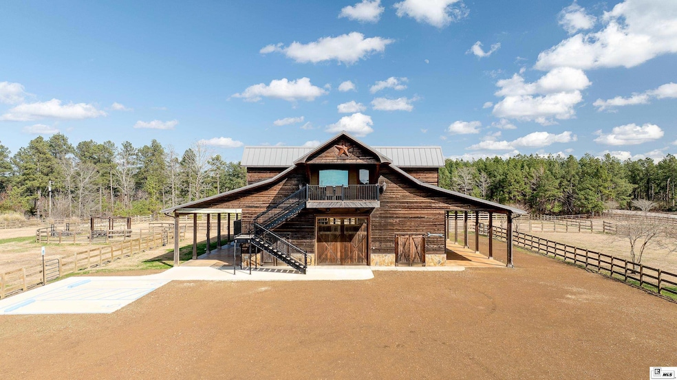 For Sale $699,900 • Co-Listing Agent