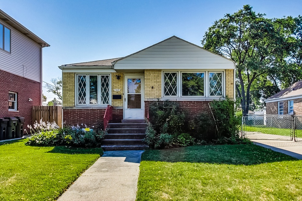 4545 Scott St, Schiller Park, IL 60176 - photo 1