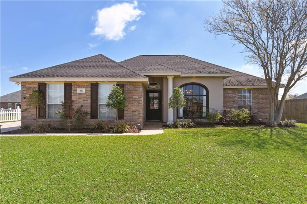 283 Oak Point Dr, La Place, LA 70068 - photo 1