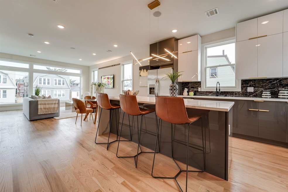 93 Pearsall Ave unit 2, Jersey City, NJ 07305 - photo 1