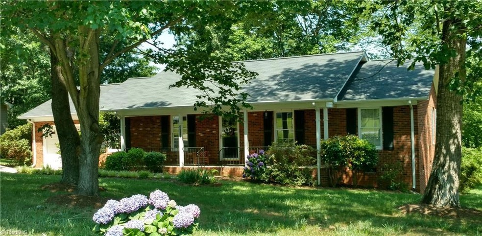 2011 Sunny Ln, Asheboro, NC 27205 - photo 1