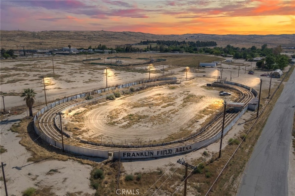 116 W Ash St, Taft, CA 93268 - photo 1