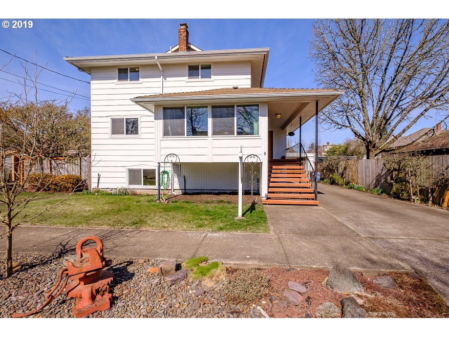 525 11th Ave SW, Albany, OR 97321 - photo 1