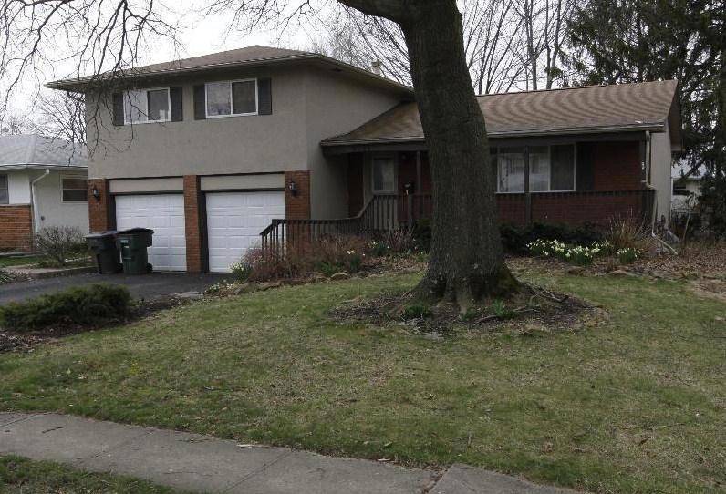 5695 Lindenwood Rd, Columbus, OH 43229 - photo 1