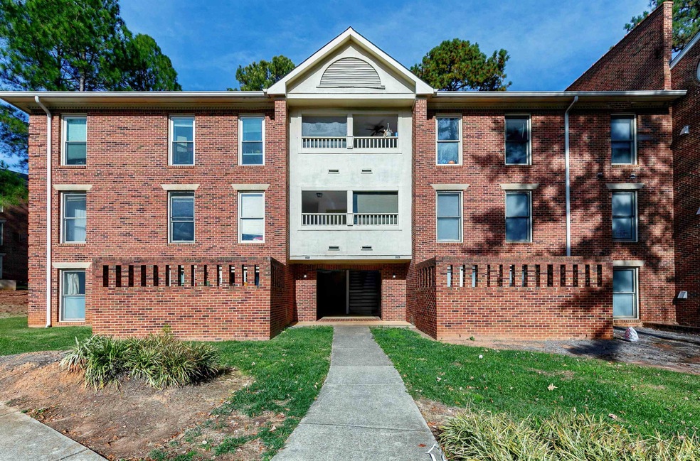 3527 Ivy Commons Dr unit 102, Raleigh, NC 27606 - photo 1