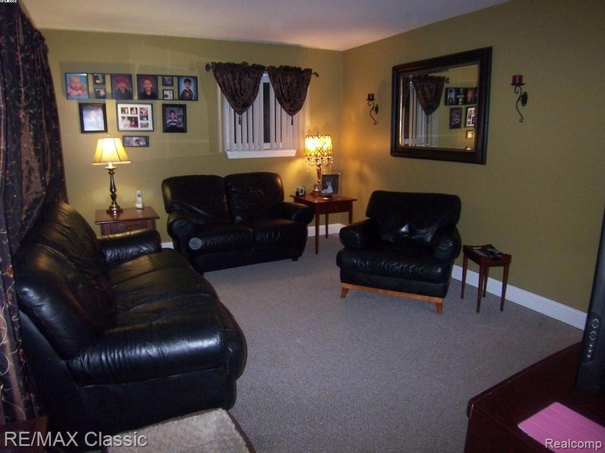 18450 FREMONT 002.jpg