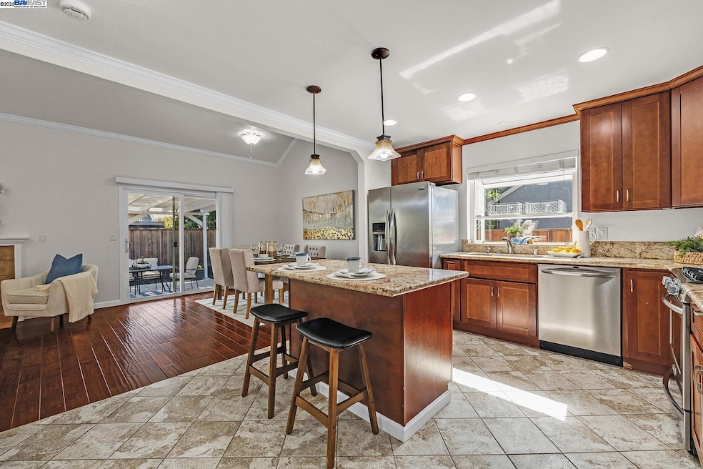 Sold $918,000 • Co-Listing Agent