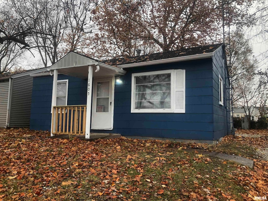 1605 W North Grand Ave, Springfield, IL 62702 - photo 1