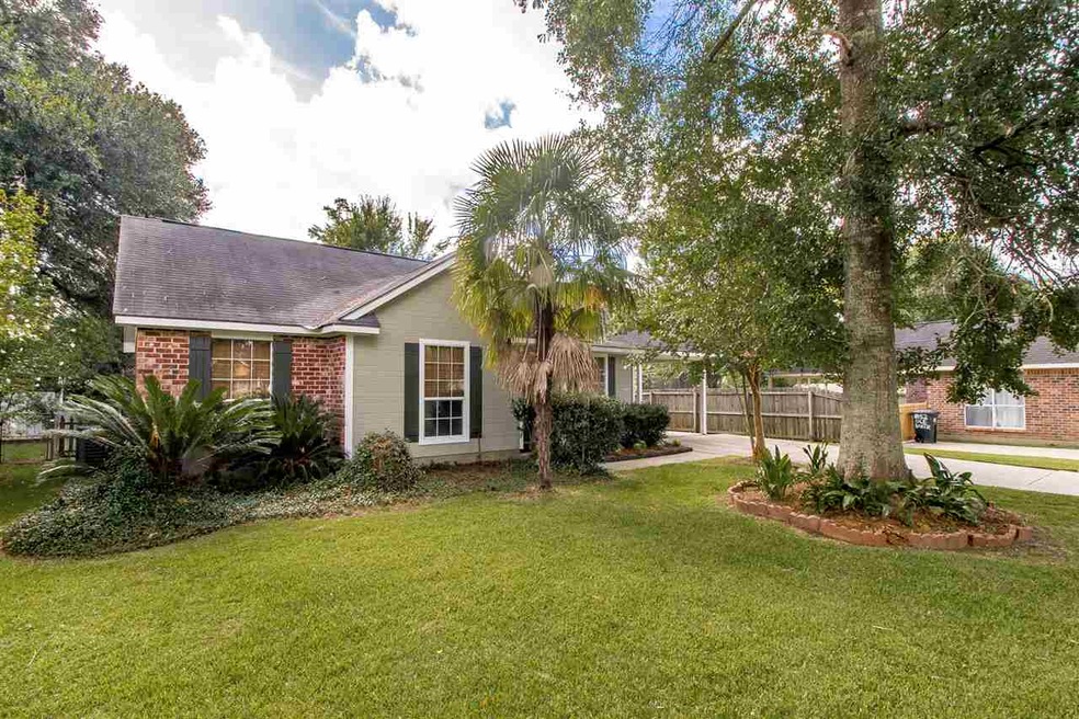 3180 Old Baker Rd, Zachary, LA 70791 - photo 1