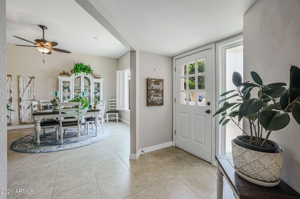 10543 W Pineaire Dr, Sun City, AZ 85351 - photo 1